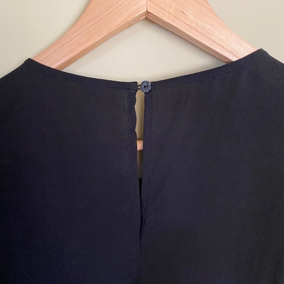 OLD NAVY Black Flutter-Sleeve Top - Picture 7 of 7